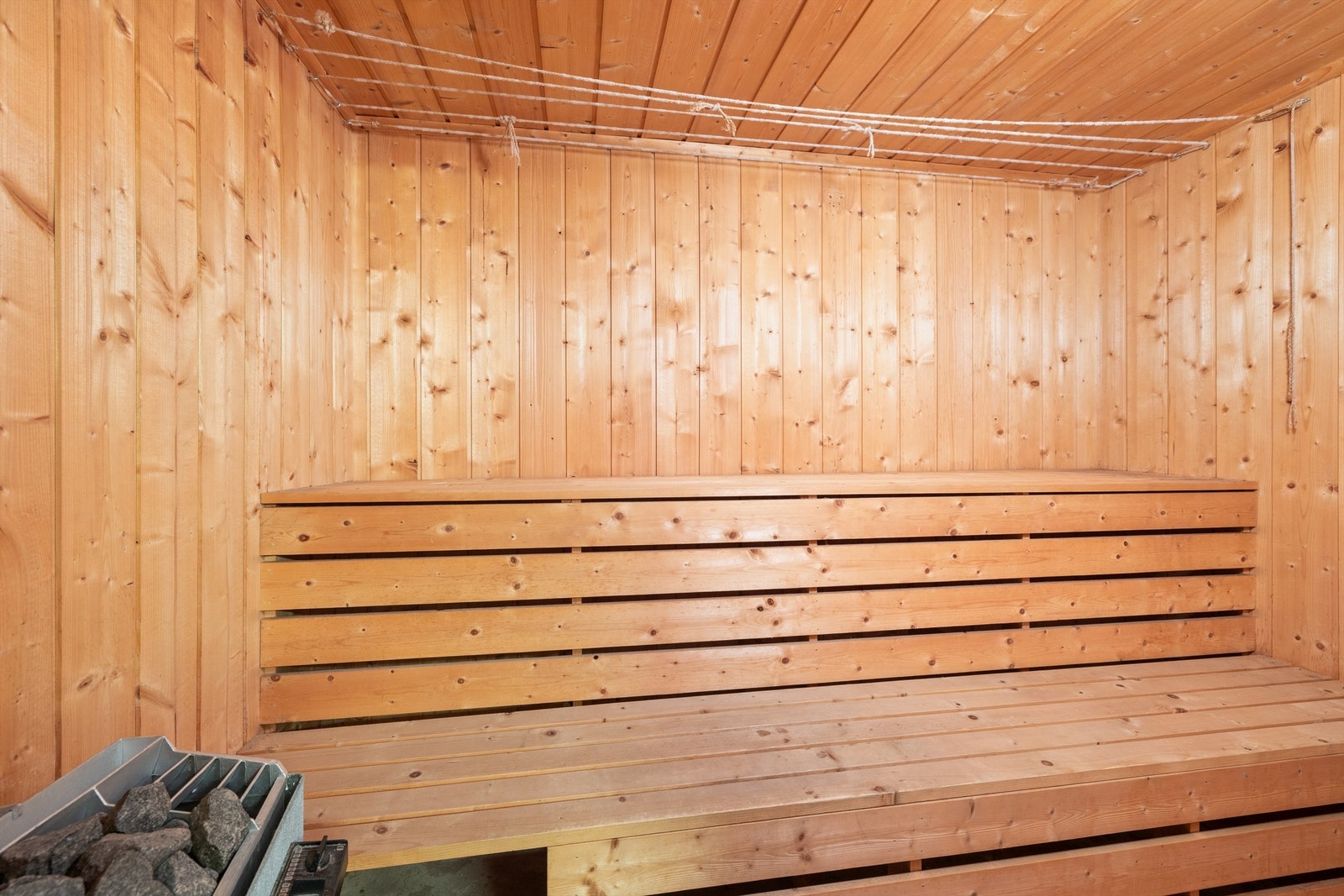 Badstue i kjelleren. Galleribilde