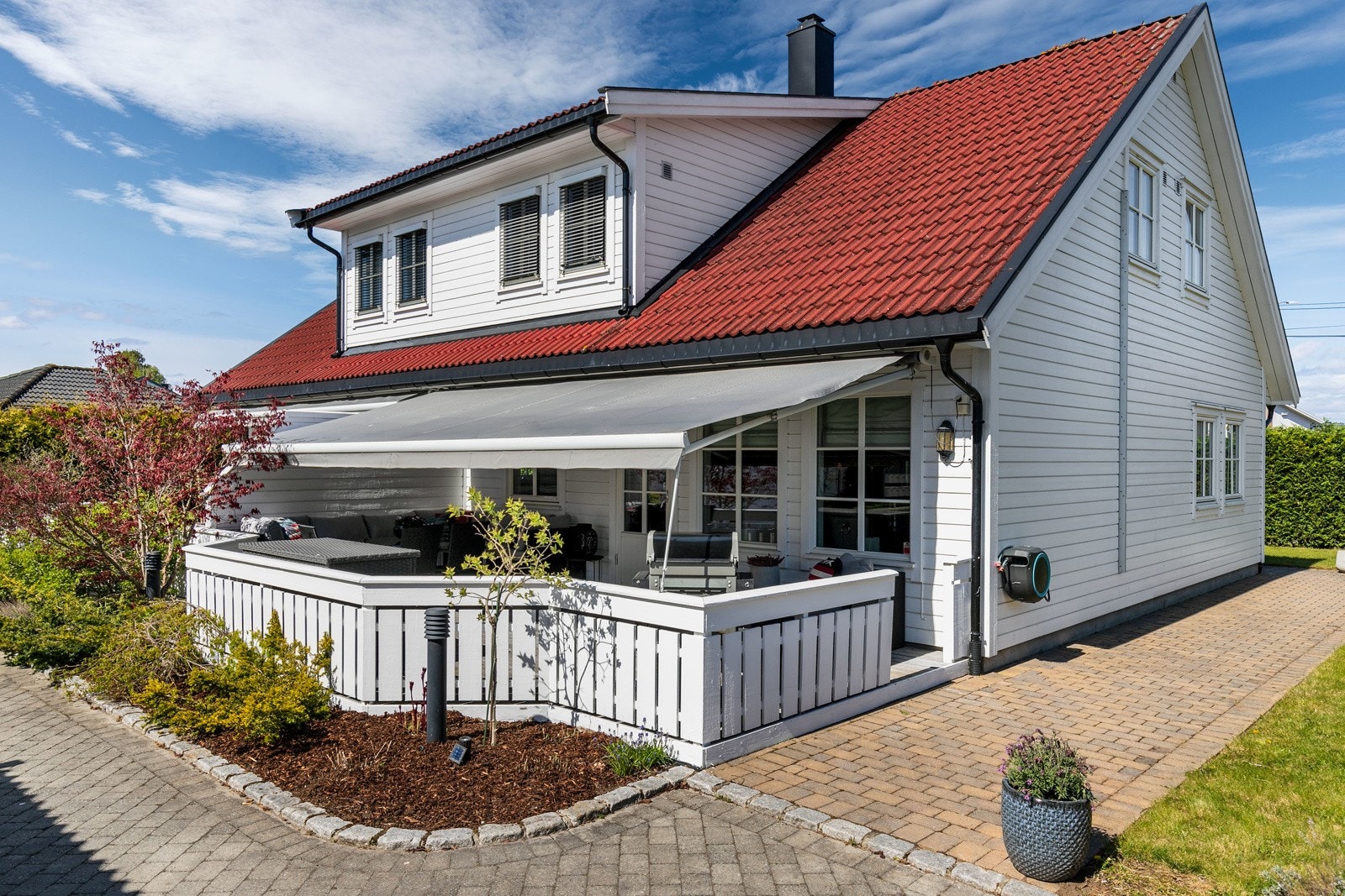 Terrassen har markise Galleribilde