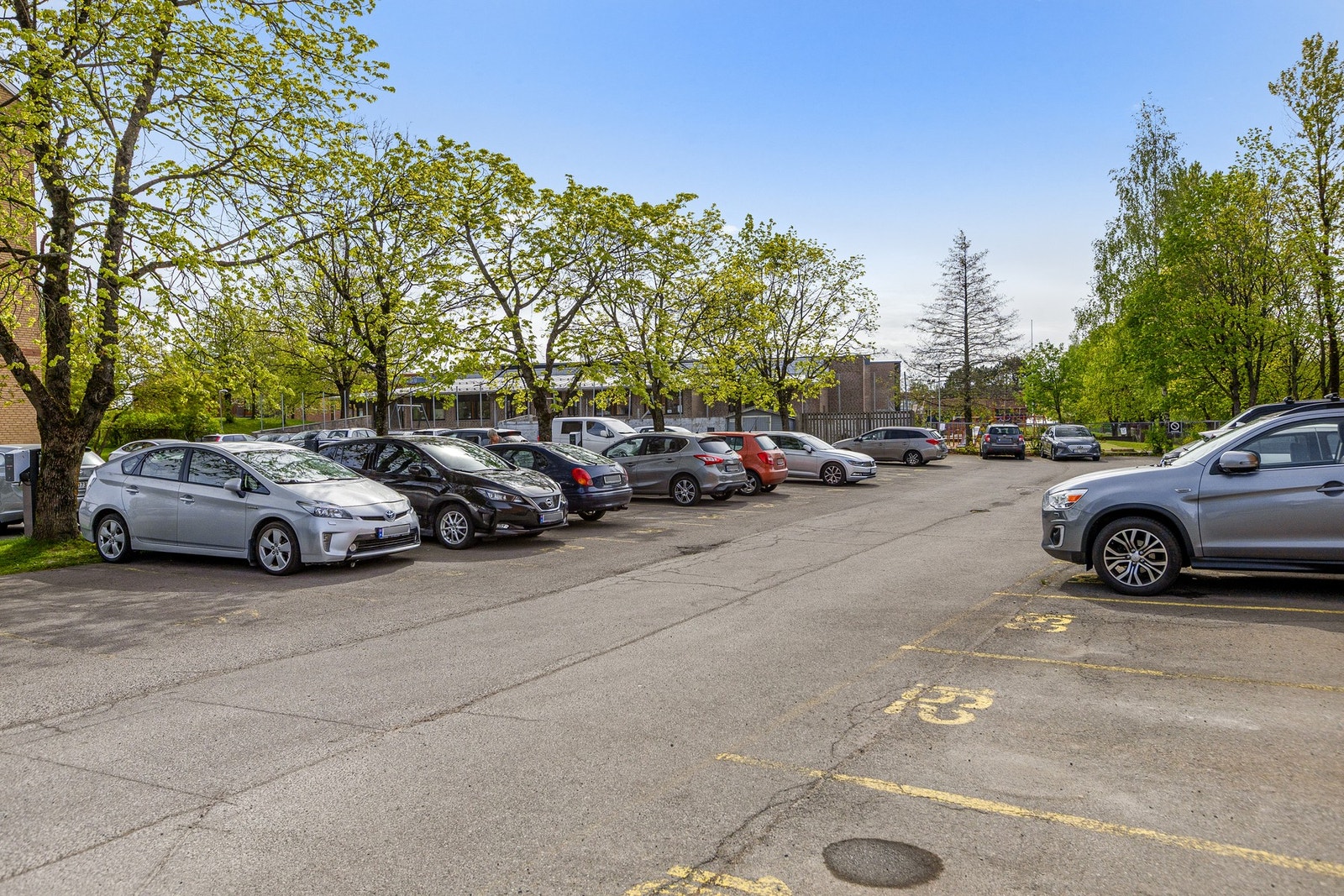 Borettslaget har 200 parkeringsplasser til utleie fordelt etter venteliste. Galleribilde