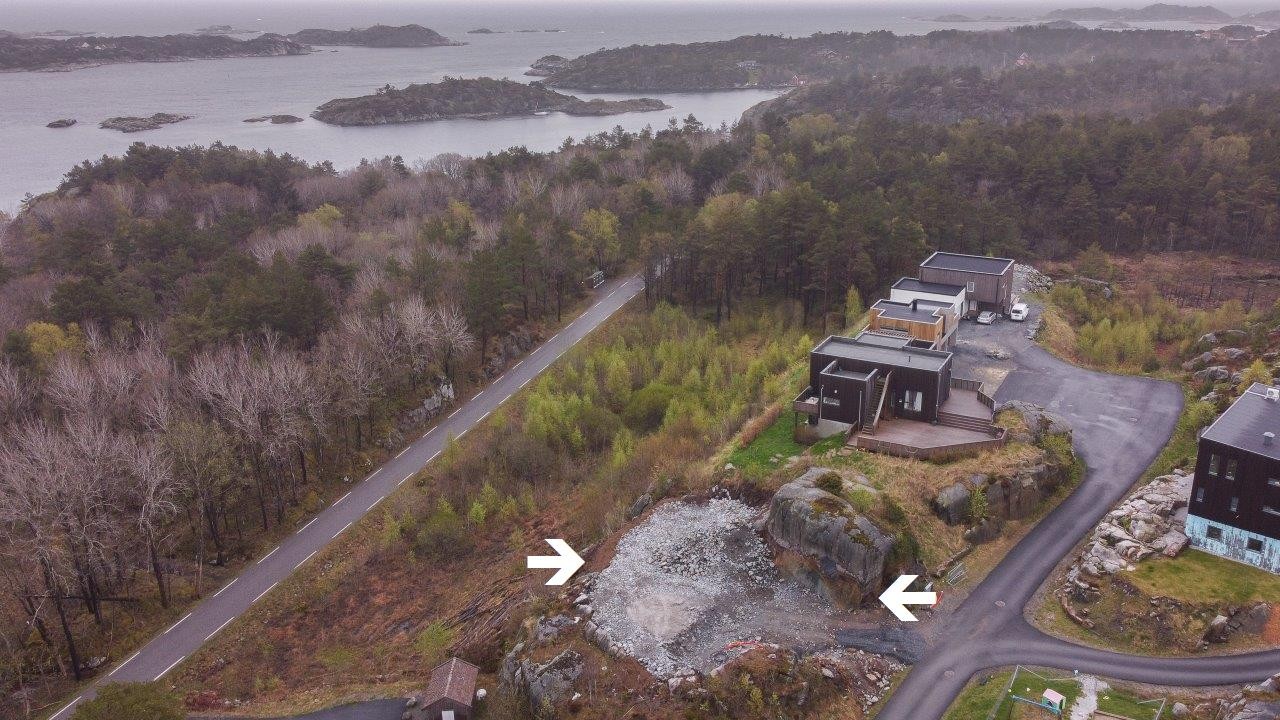 Dronebilde mot tomten Galleribilde