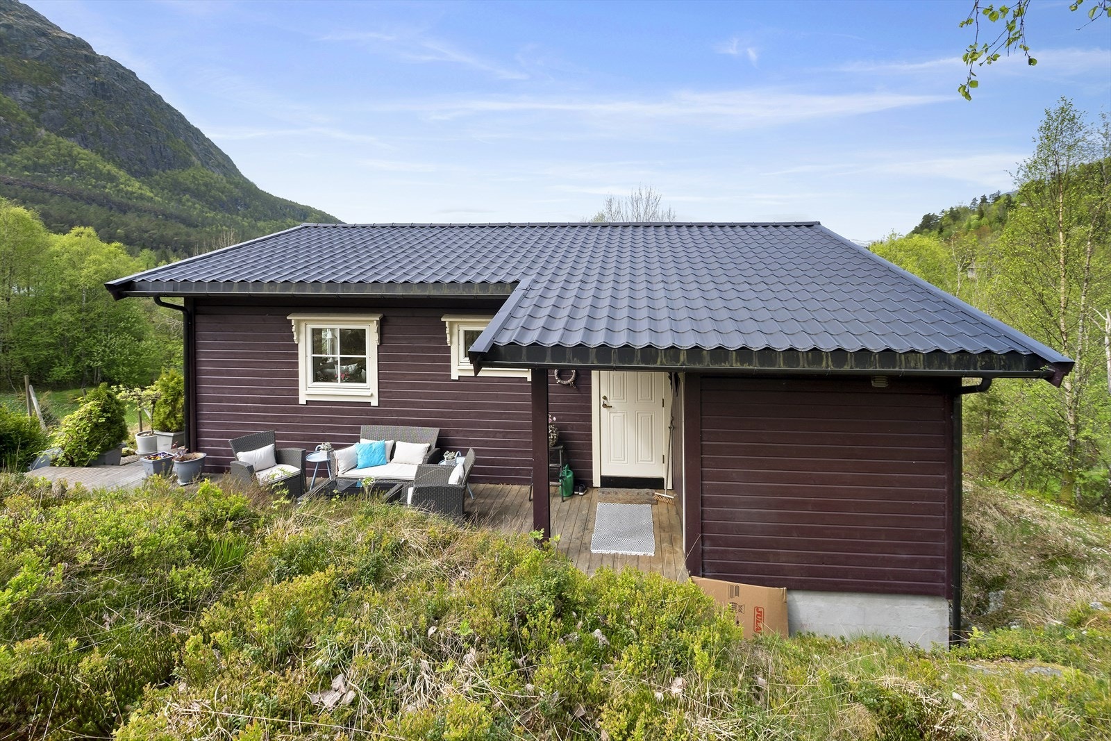 Inngangsparti. Galleribilde