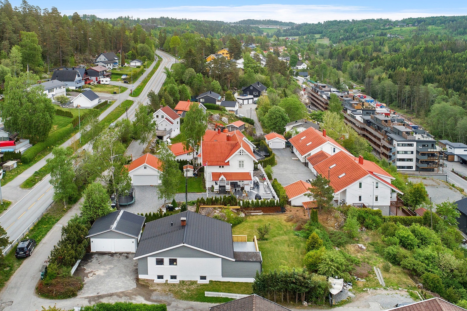 Et koselig nabolag med hyggelige naboer Galleribilde