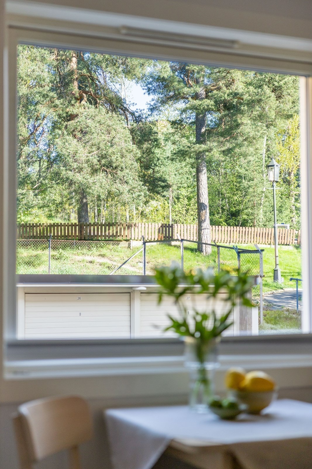 På kjøkkenet kan du nyte deilig morgensolen på sommeren Galleribilde