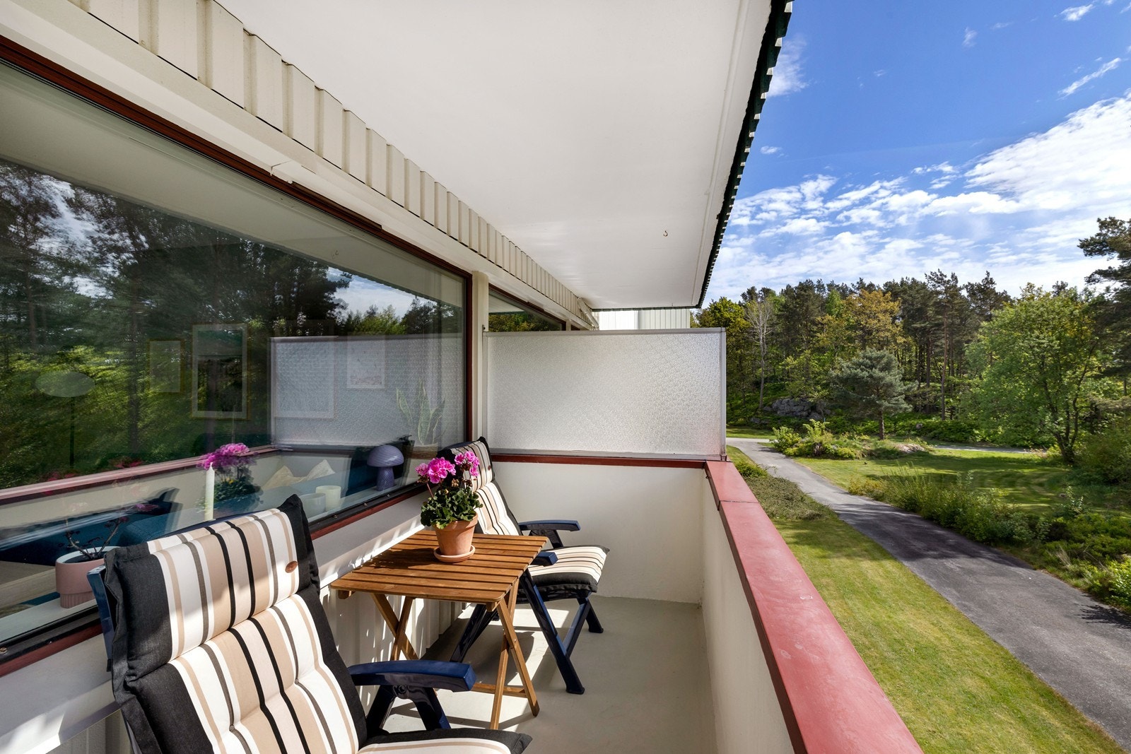 Borettslaget grenser til friområde. Galleribilde