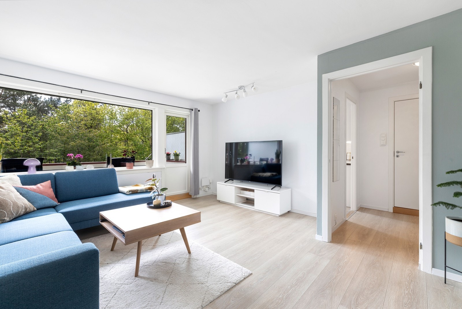 Velkommen til Kjerrheia 6A! Ta kontakt med megler ved spørsmål om boligen. Galleribilde