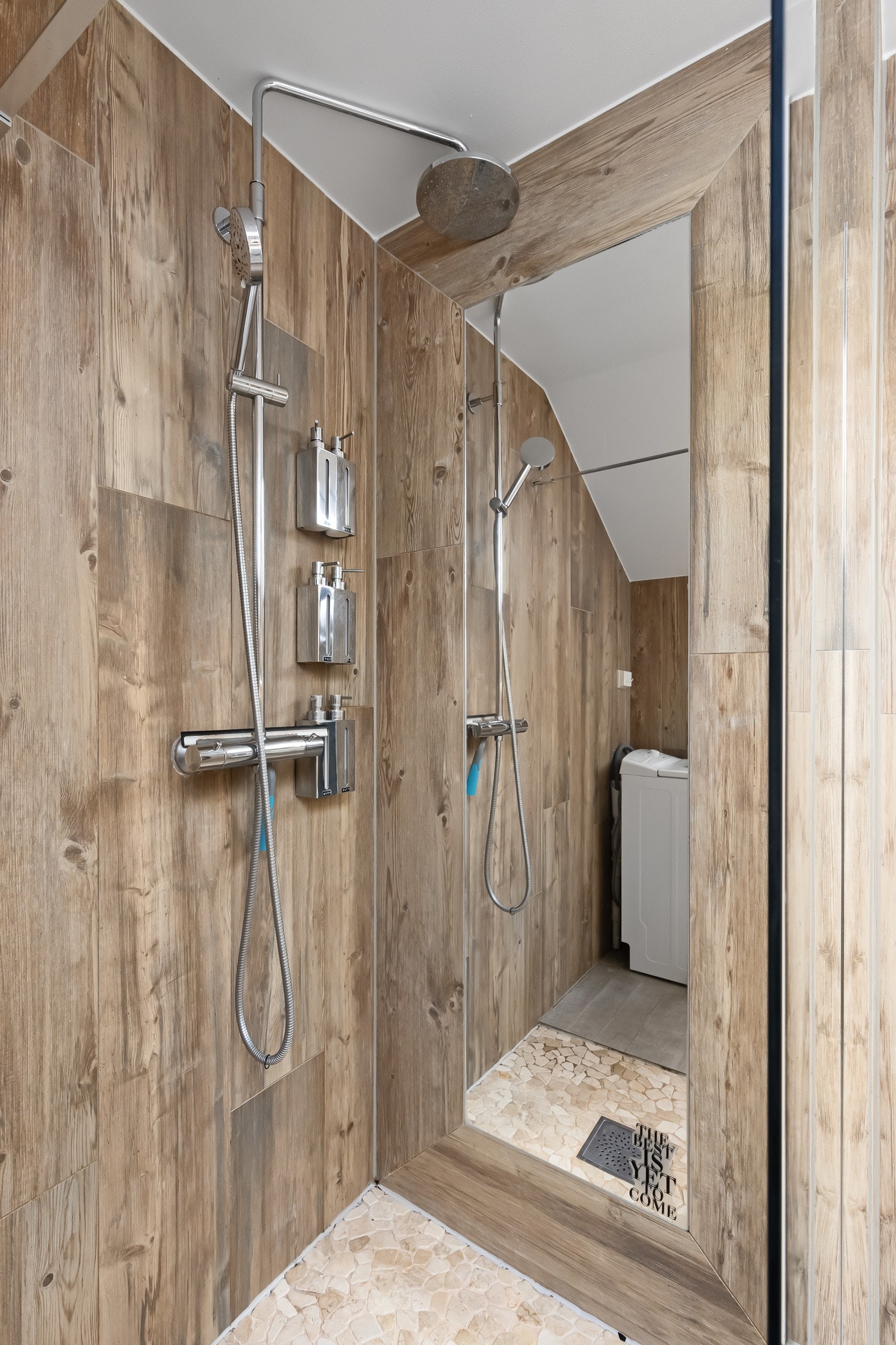 Romslig dusjhjørne Galleribilde