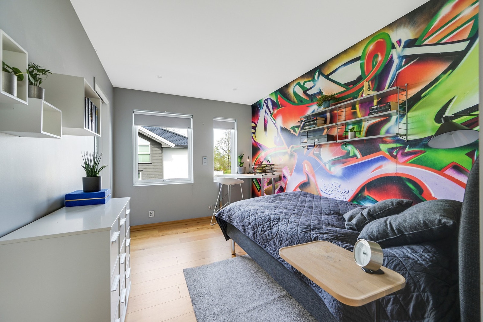 Soverom to med eget walk-in closet Galleribilde