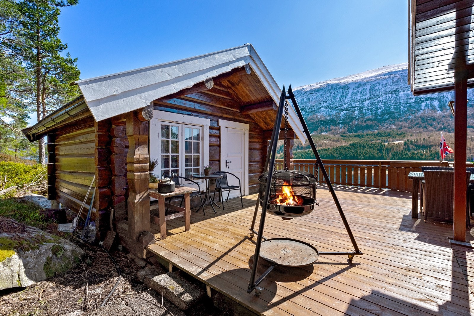 Velkommen til Steinholmlia 42- Presentert av Nedal & Partners Eiendomsmegling Galleribilde