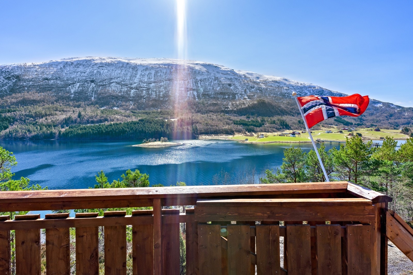 Velkommen til Steinholmlia 42- Presentert av Nedal & Partners Eiendomsmegling Galleribilde