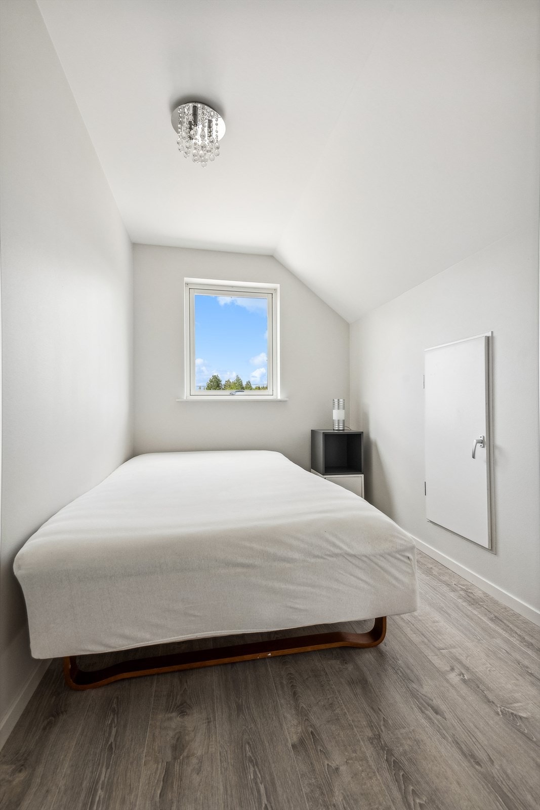 Soverom med plass til seng. Galleribilde