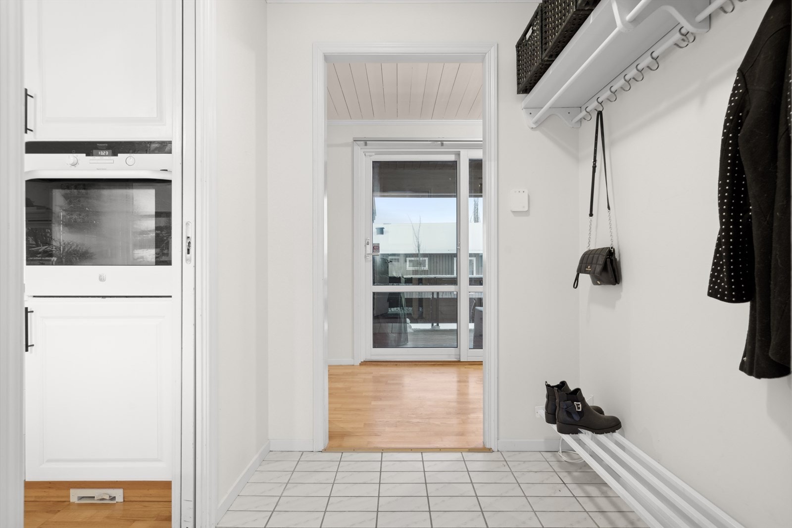 Her får du et godt førsteinntrykk av boligen. Galleribilde