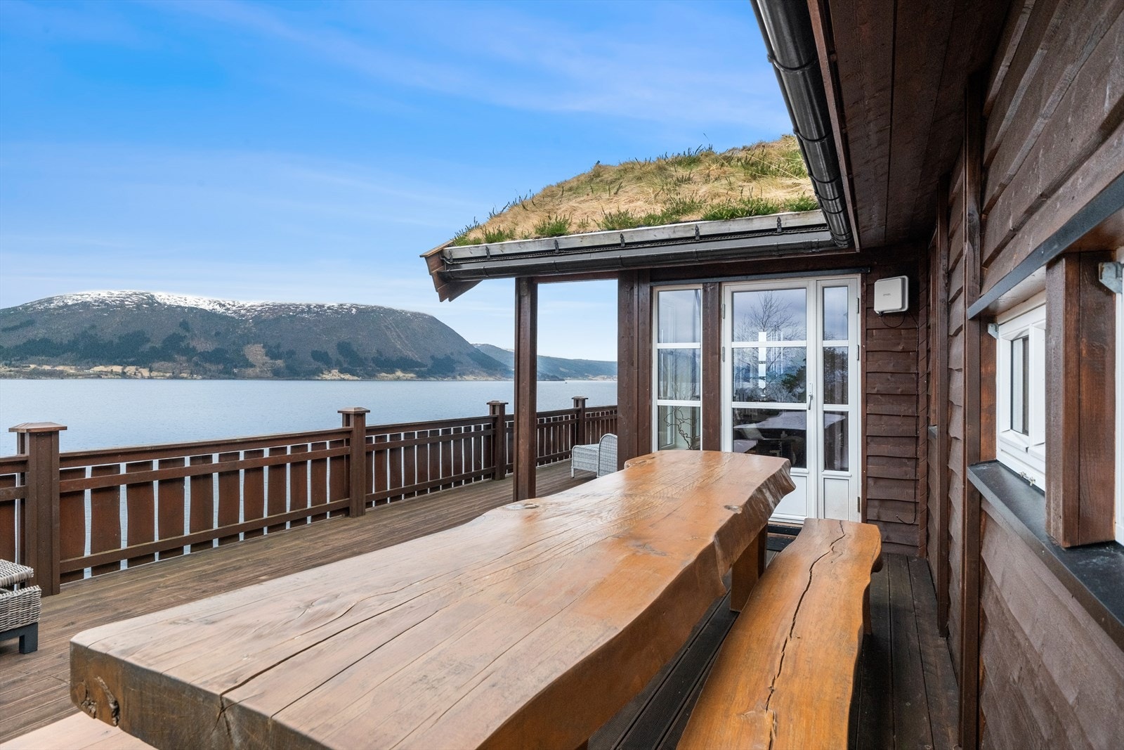 Terrasse med mange soner og panoramautsikt! Galleribilde