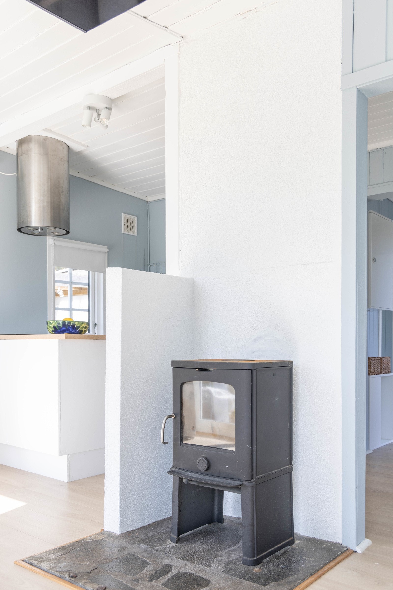 Vedovnen gir varme og stemning - perfekt for hytteliv året rundt. Galleribilde