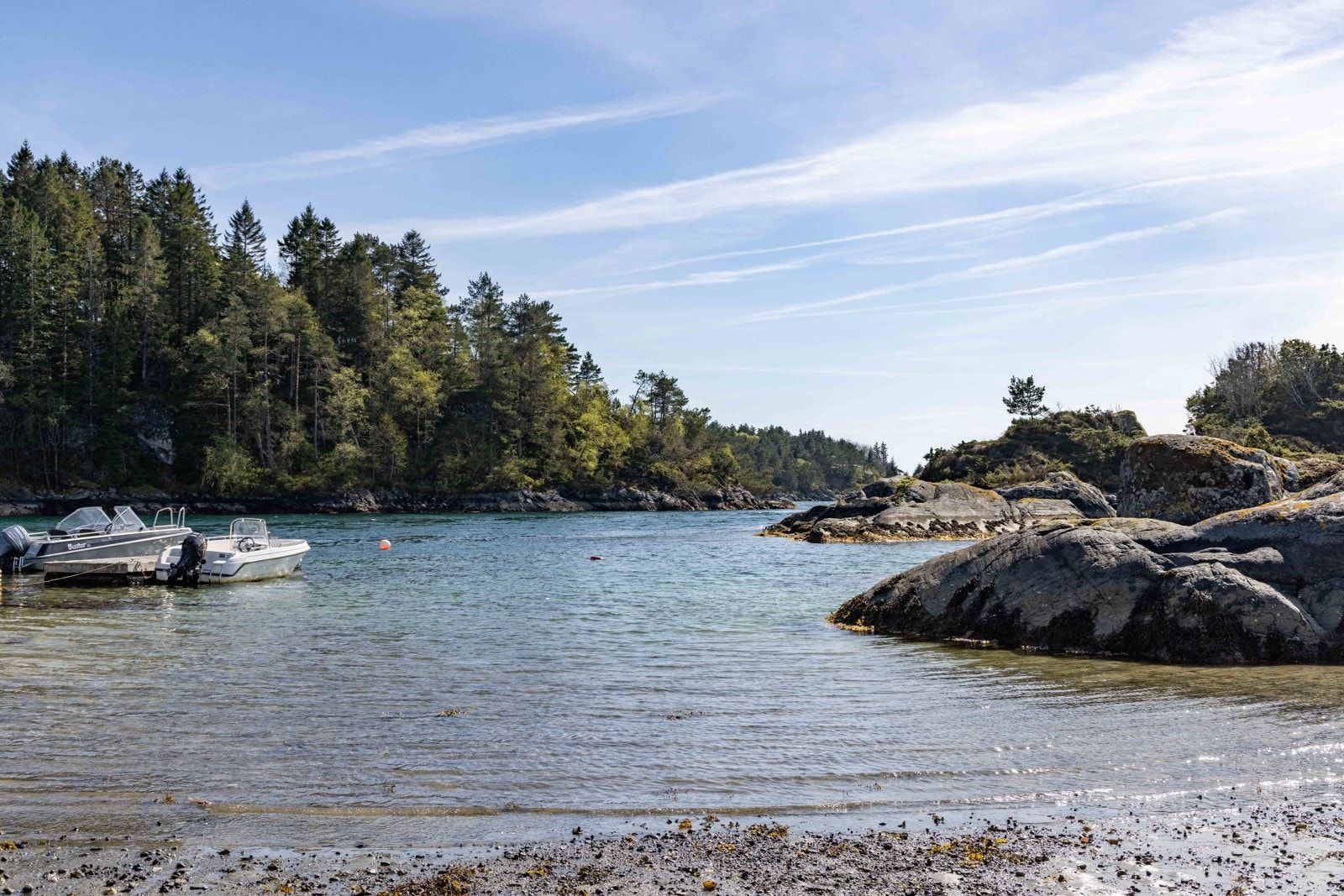 Her venter sandslott, bøtte og spade, og dager som aldri helt tar slutt. Galleribilde