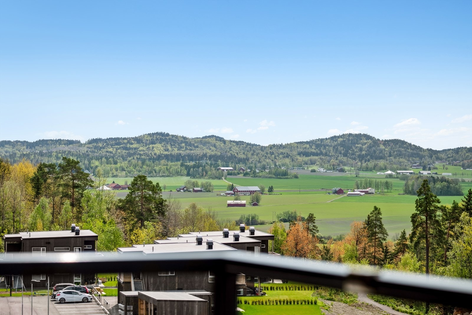 Utsikt fra balkongen. Galleribilde