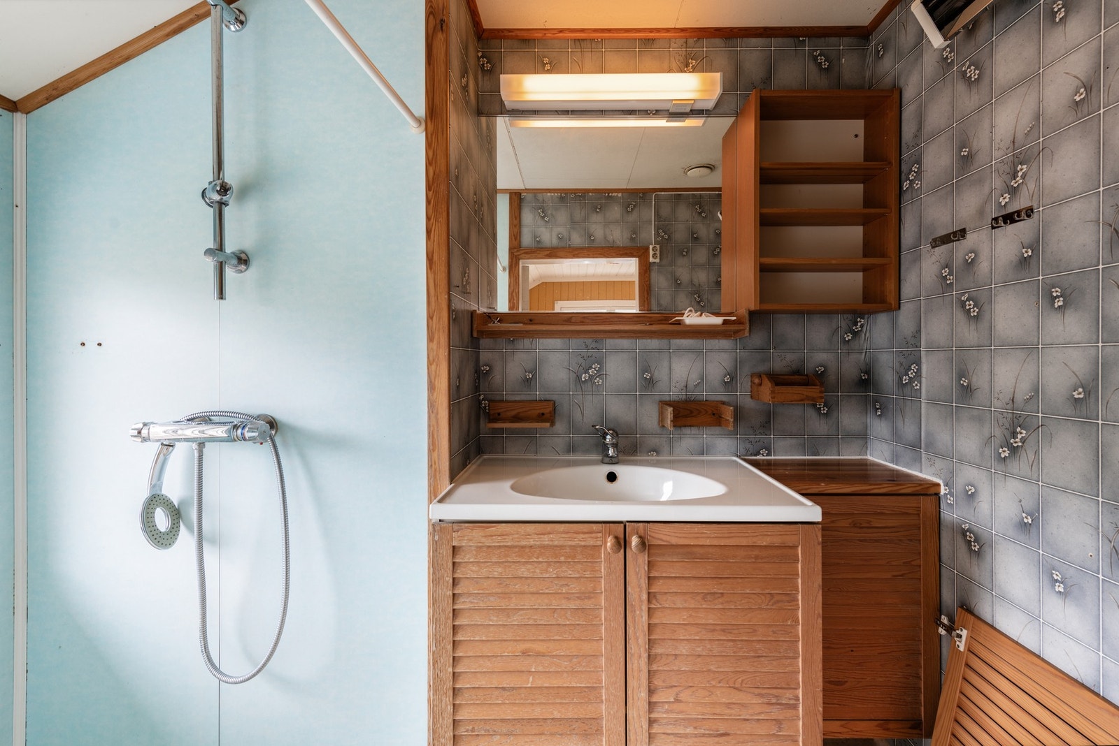 Badet er delvis flislagt Galleribilde