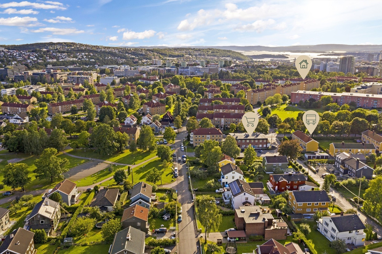Leiligheten har en sentralt beliggenhet i et populært og veletablert boligområde på Teisen med umiddelbar nærhet til det meste en måtte trenge i hverdagen. Galleribilde