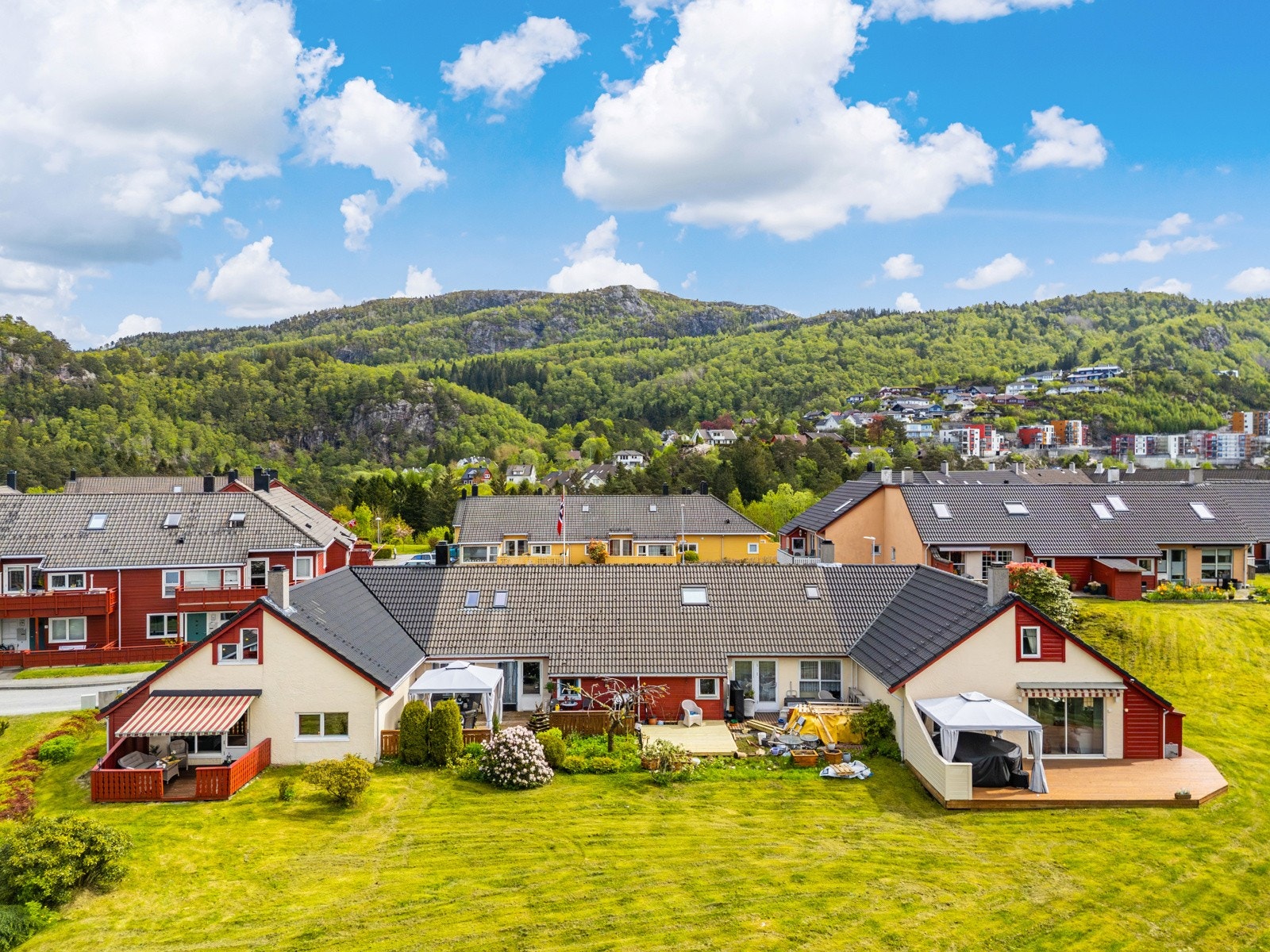 Fra boligen er det kort vei til Åsane senter. Galleribilde