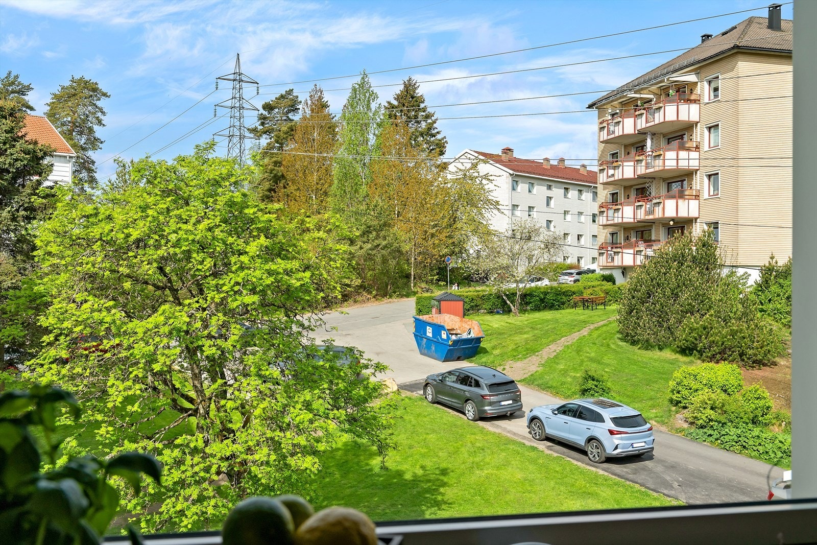 Leiligheten har en fin beliggenhet i 3. etasje. Galleribilde