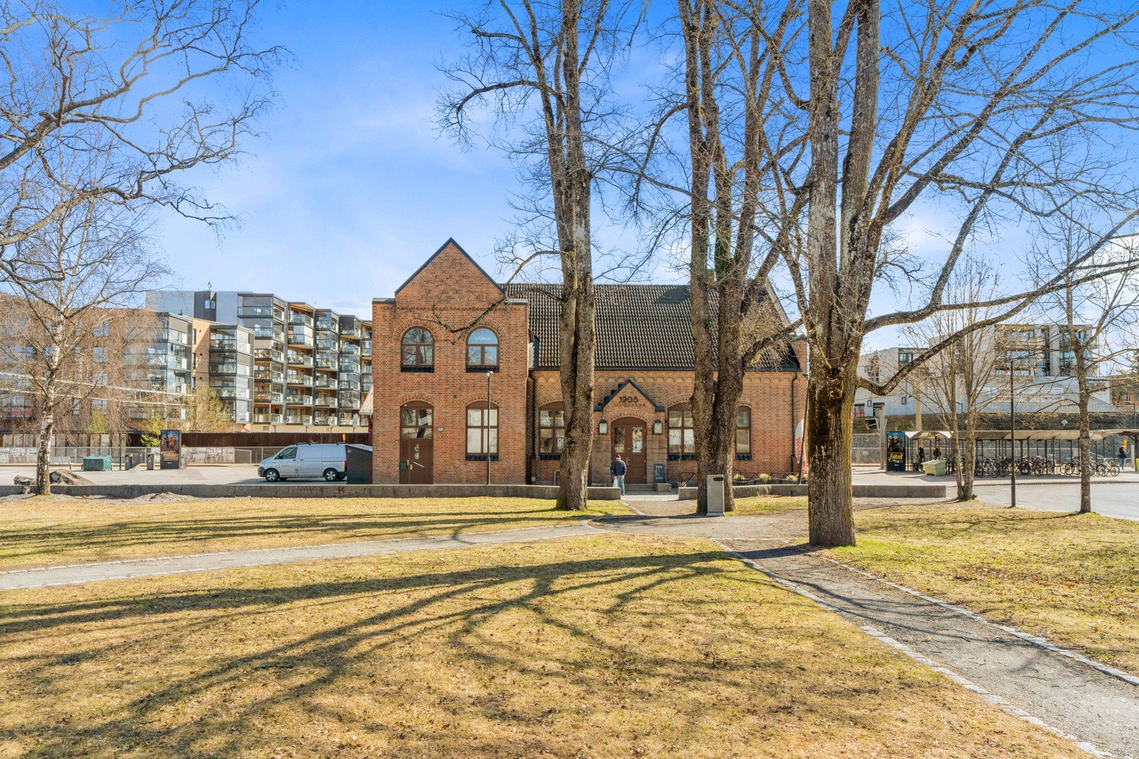 Det er togavganger til og fra Oslo to ganger i timen. Galleribilde