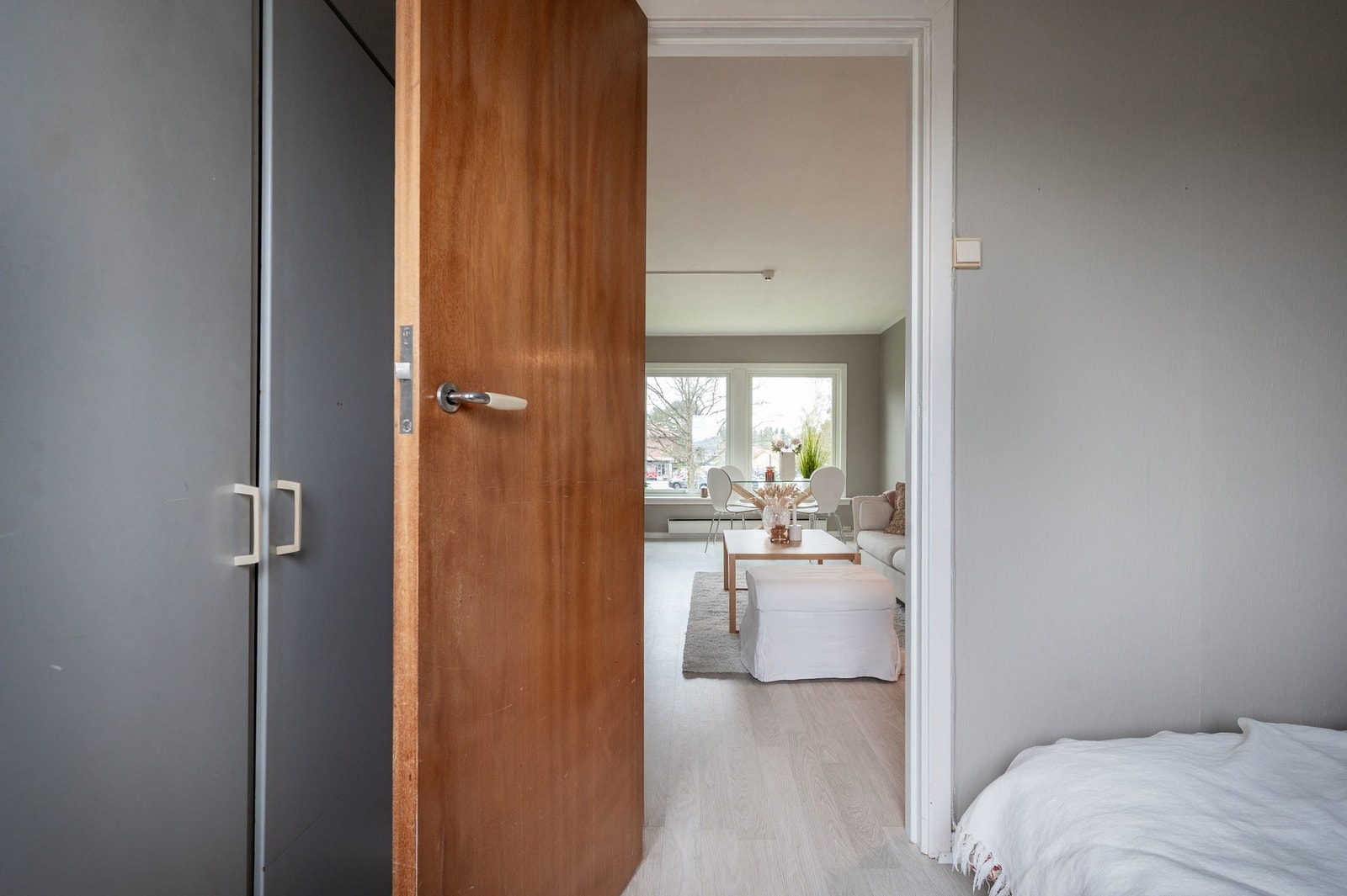 Bildene i denne annonsen er hentet fra en annen sammenliknbar leilighet i bygget. Galleribilde