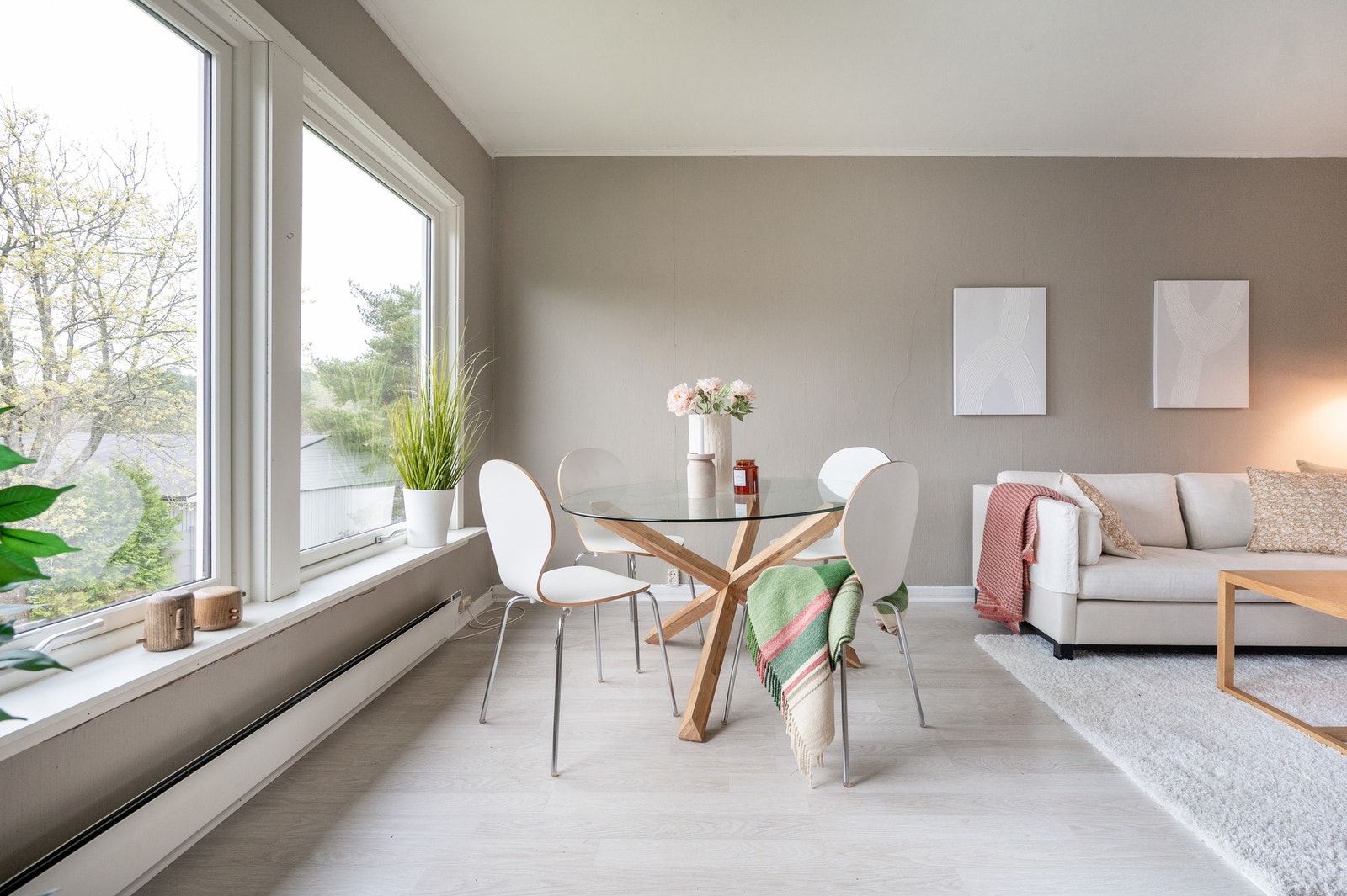 Bildene i denne annonsen er hentet fra en annen sammenliknbar leilighet i bygget. Galleribilde