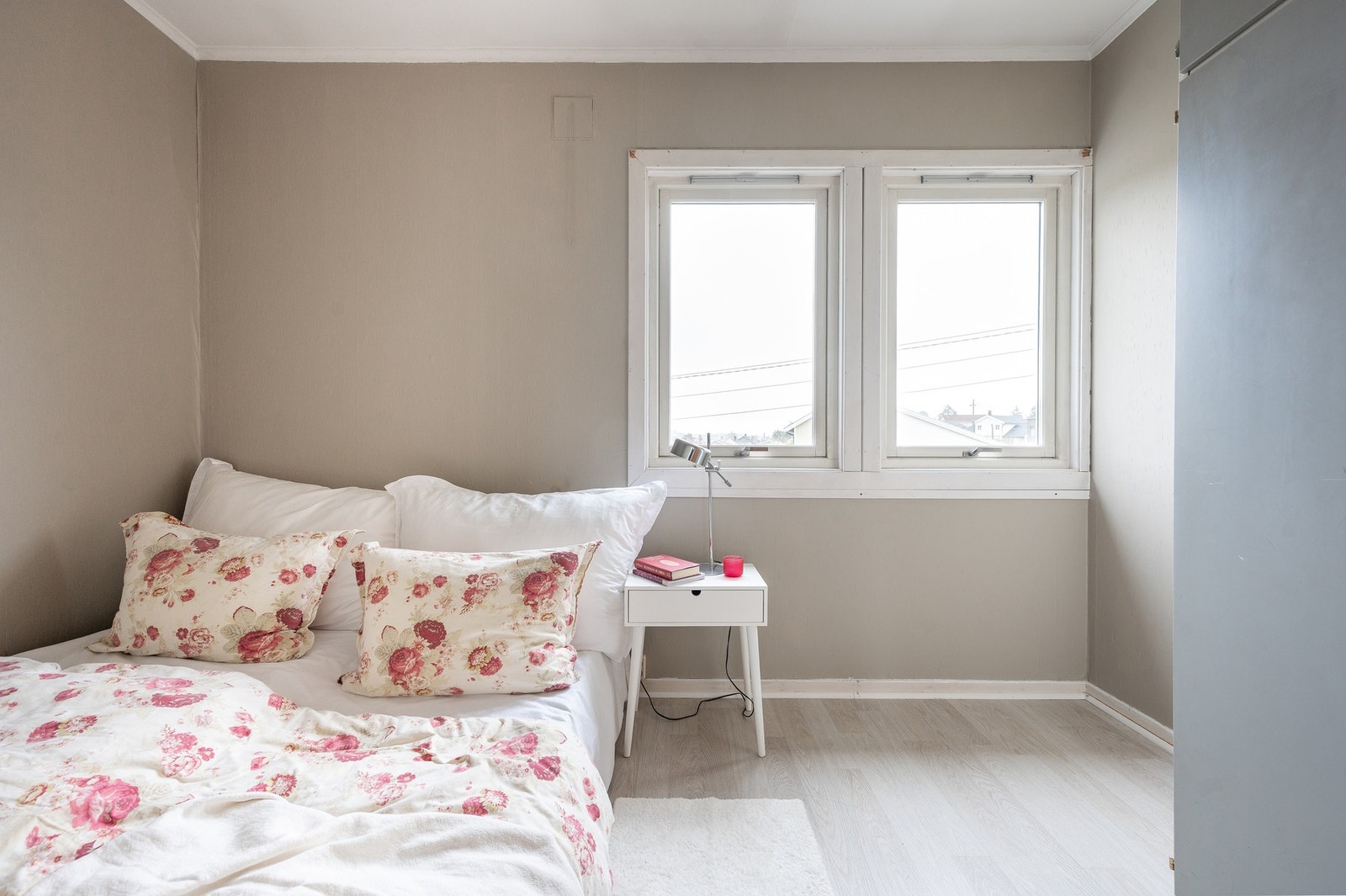 Bildene i denne annonsen er hentet fra en annen sammenliknbar leilighet i bygget. Galleribilde