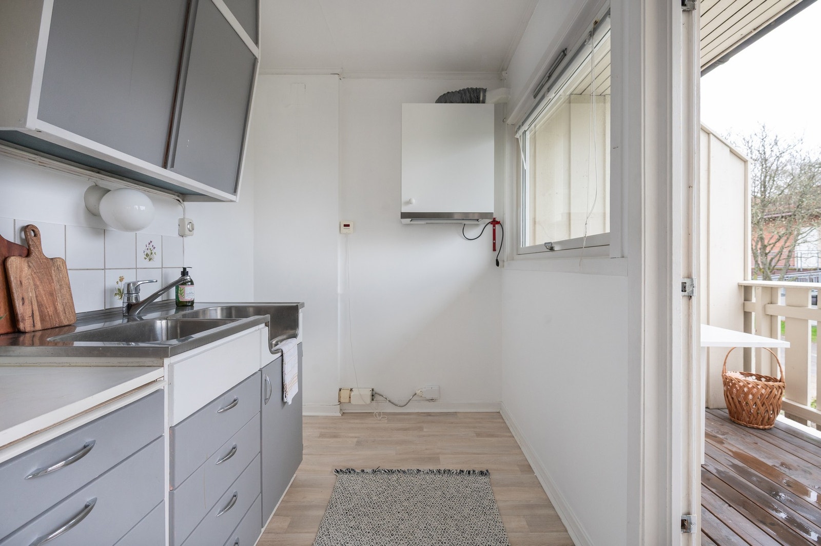 Bildene i denne annonsen er hentet fra en annen sammenliknbar leilighet i bygget. Galleribilde