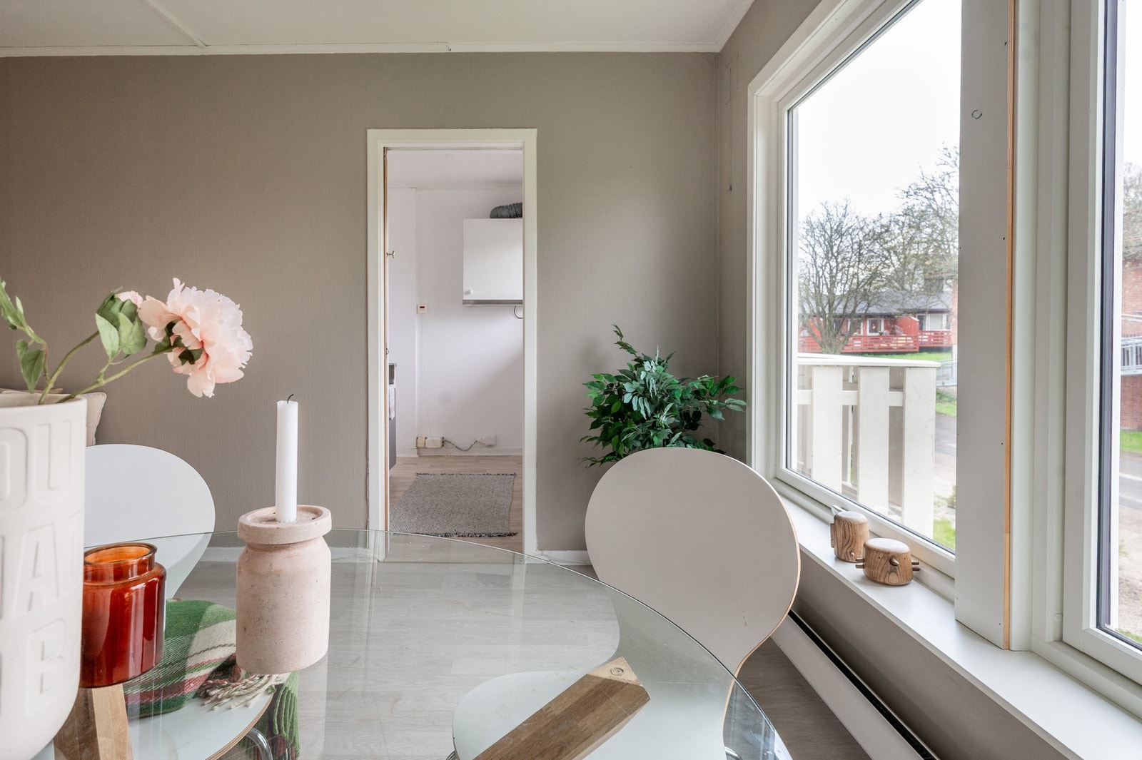 Bildene i denne annonsen er hentet fra en annen sammenliknbar leilighet i bygget. Galleribilde