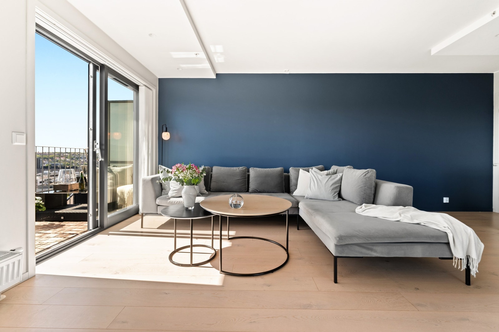 Det er ingen gjenboere, så her er det både privat og skjermet å bo. Galleribilde