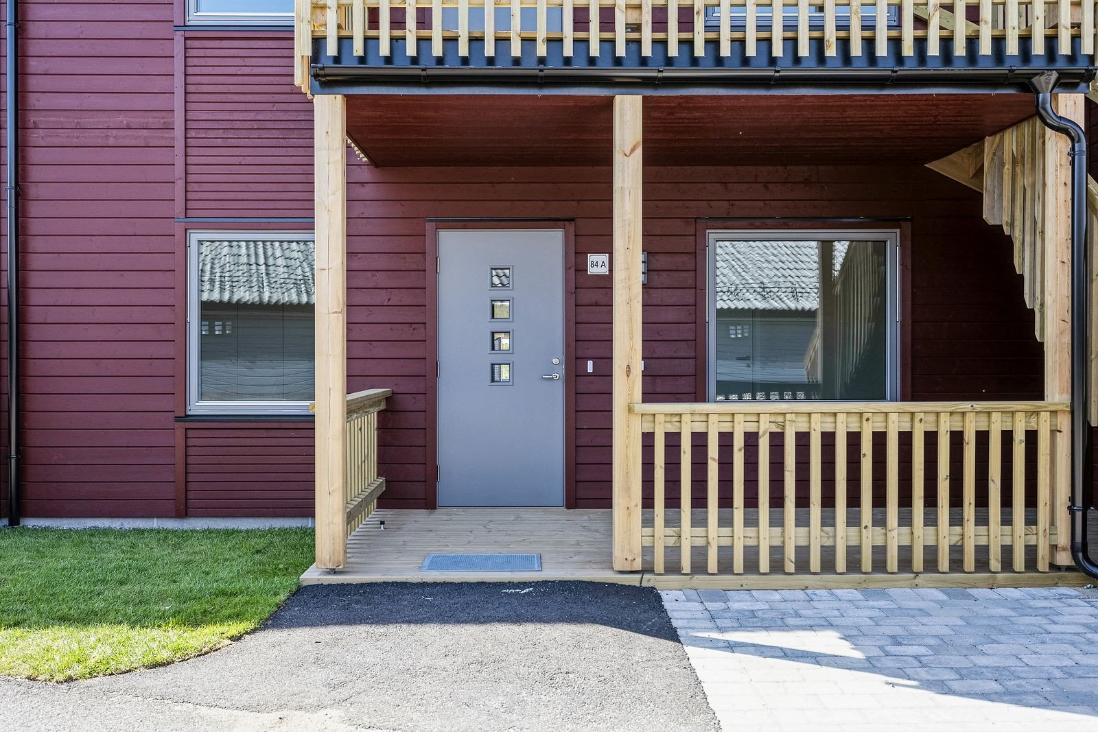 Uteplass på begge sider Galleribilde