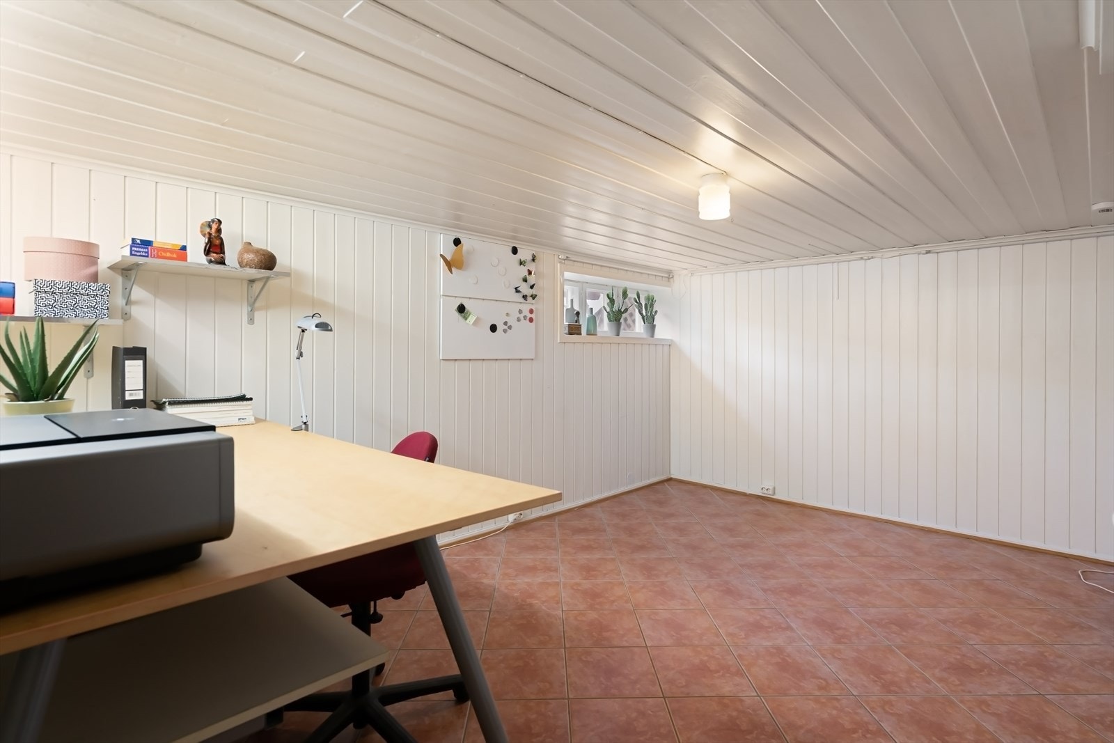 Innredet rom benyttet som kjellerstue. Galleribilde