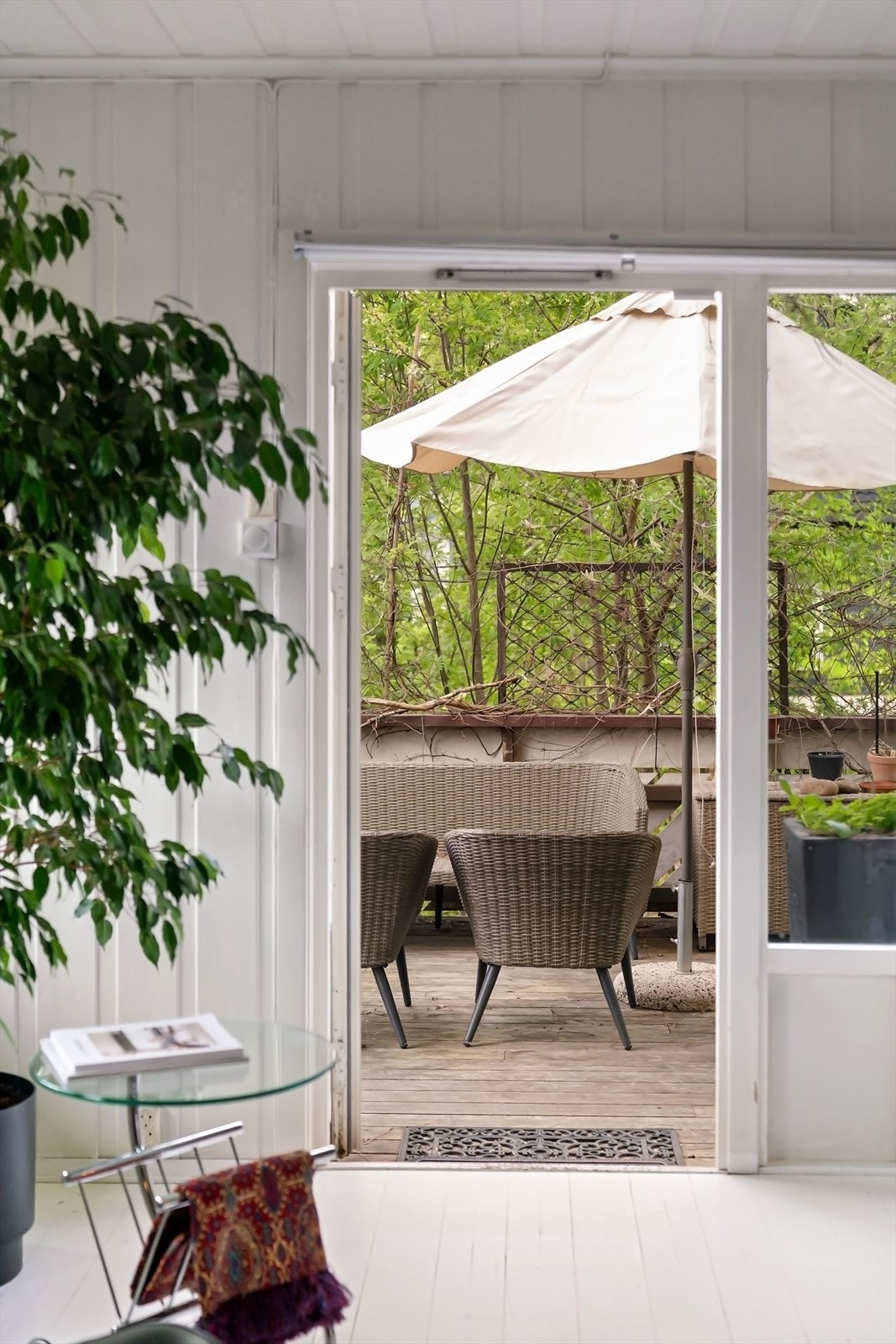 Utgang til terrasse! Galleribilde