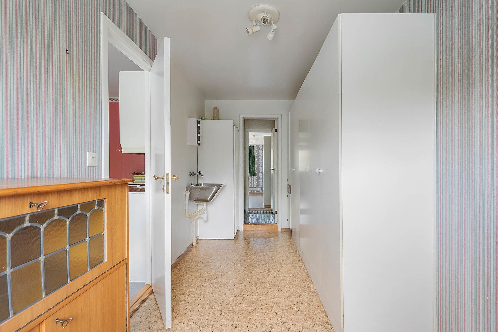 Vaskerom Galleribilde