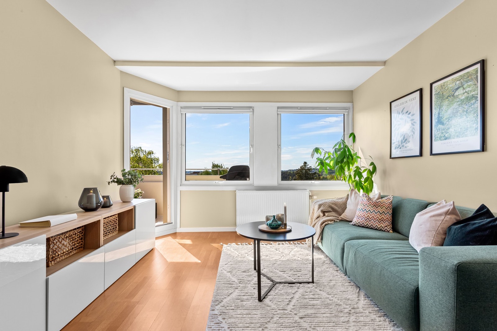 Både fyring, A-konto varmtvann og fibernett er inkludert i de månedlige felleskostnadene. Galleribilde