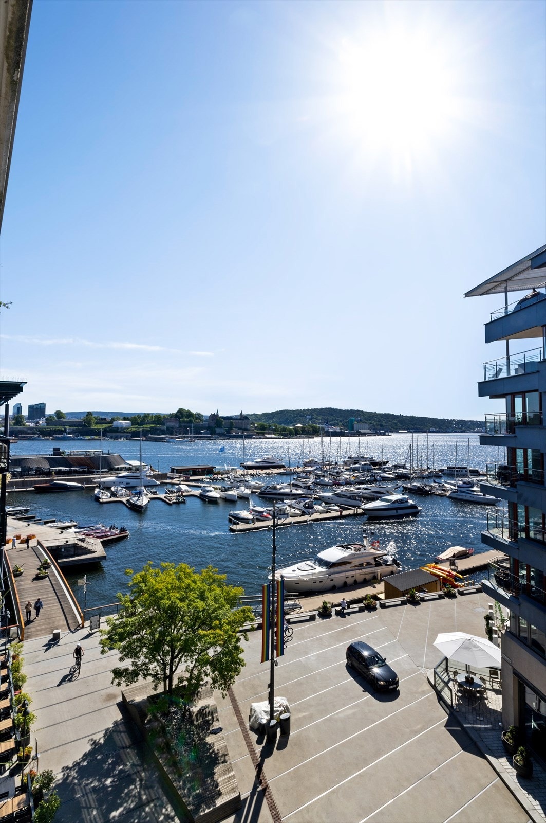 Utsikt fra balkong. Galleribilde