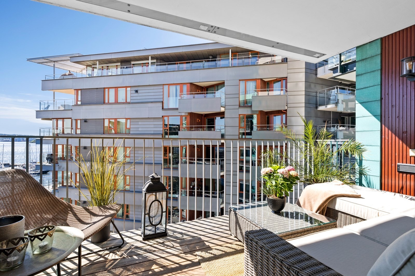 Balkongen er på 11 kvm og har gode solforhold. Galleribilde