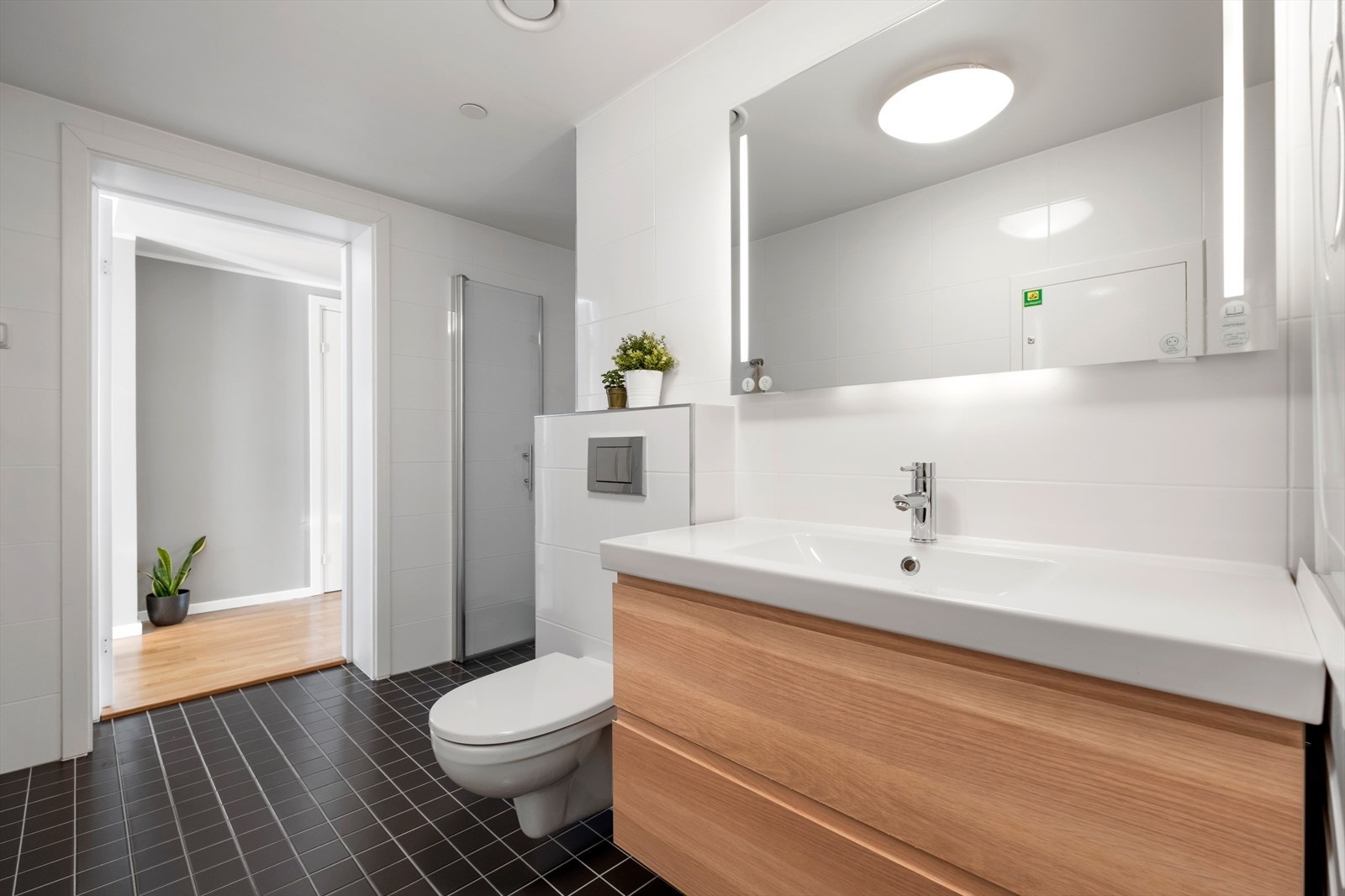 Pent og moderne bad Galleribilde