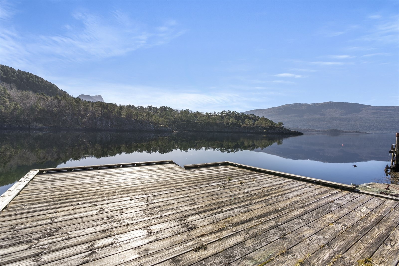 - En fantastisk plass og nyte fine venners lag, og virkelig nyte fine sommerdager - Galleribilde