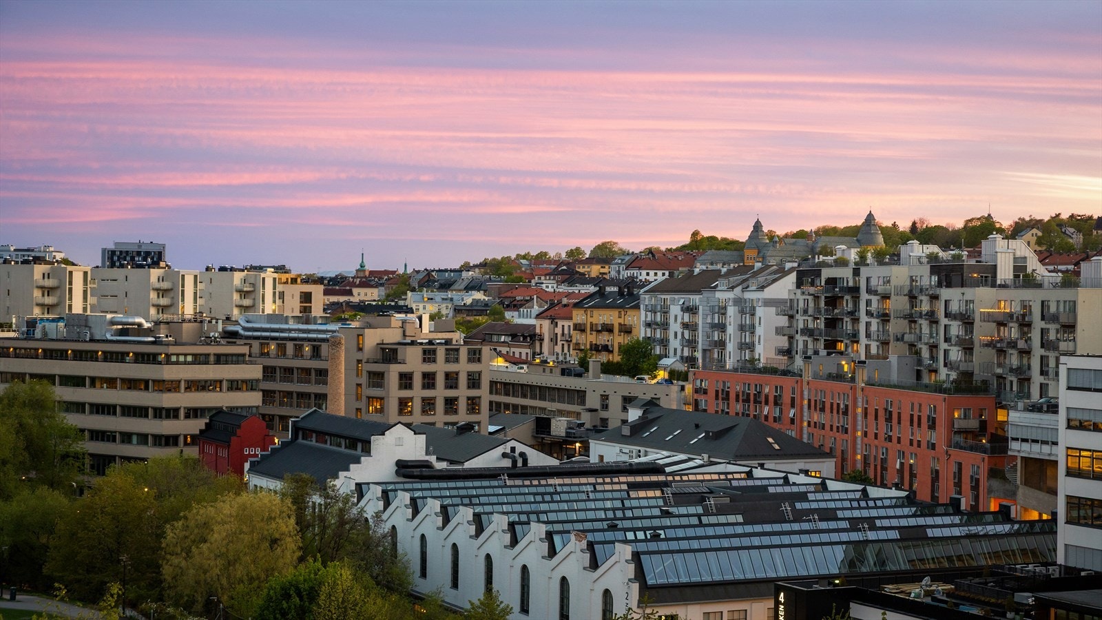 Leiligheten har en svært god intern beliggenhet i bygget og vender mot Akerselva. Galleribilde