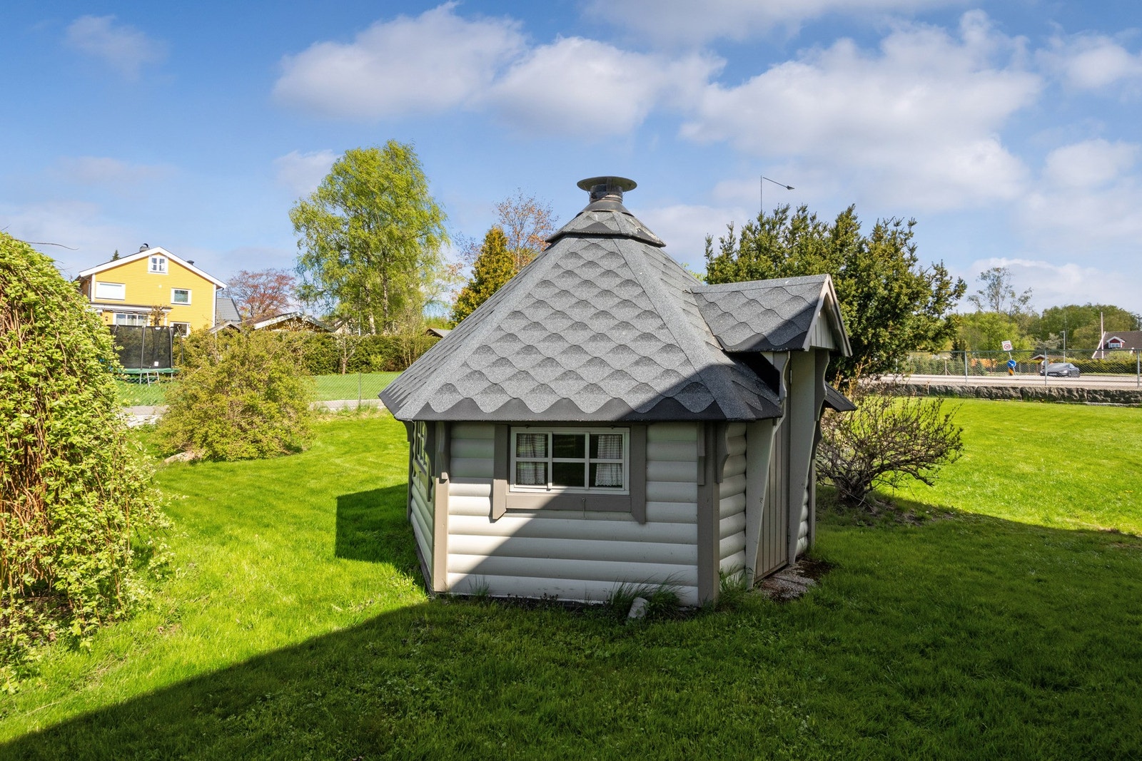 Trivelig grillbu! Galleribilde