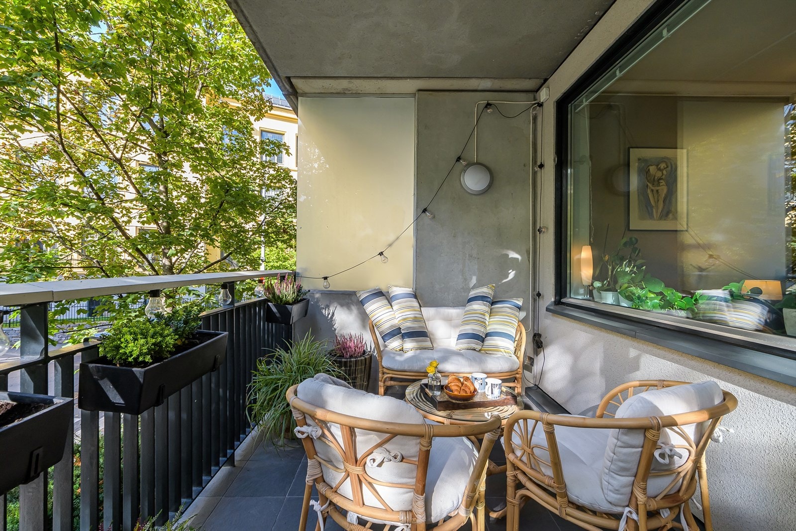 Her kan du nyte varme sommerdager i skjermede omgivelser. Galleribilde