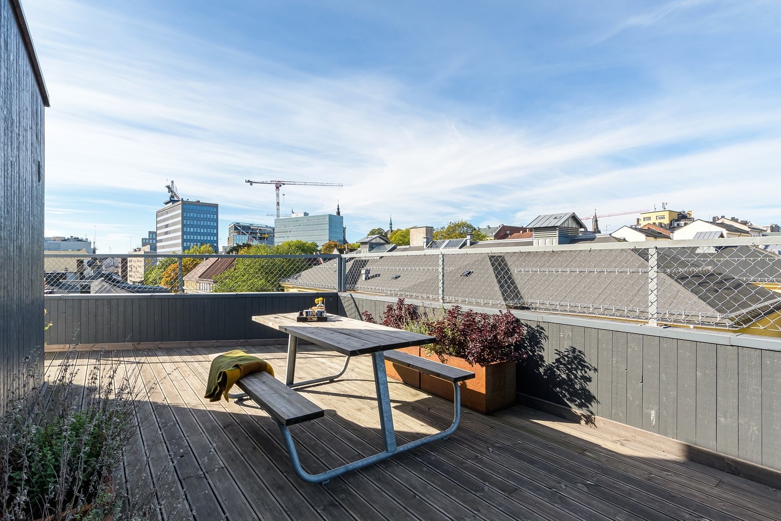 Her oppe kan du nyte gode sol- og utsiktsforhold. Galleribilde