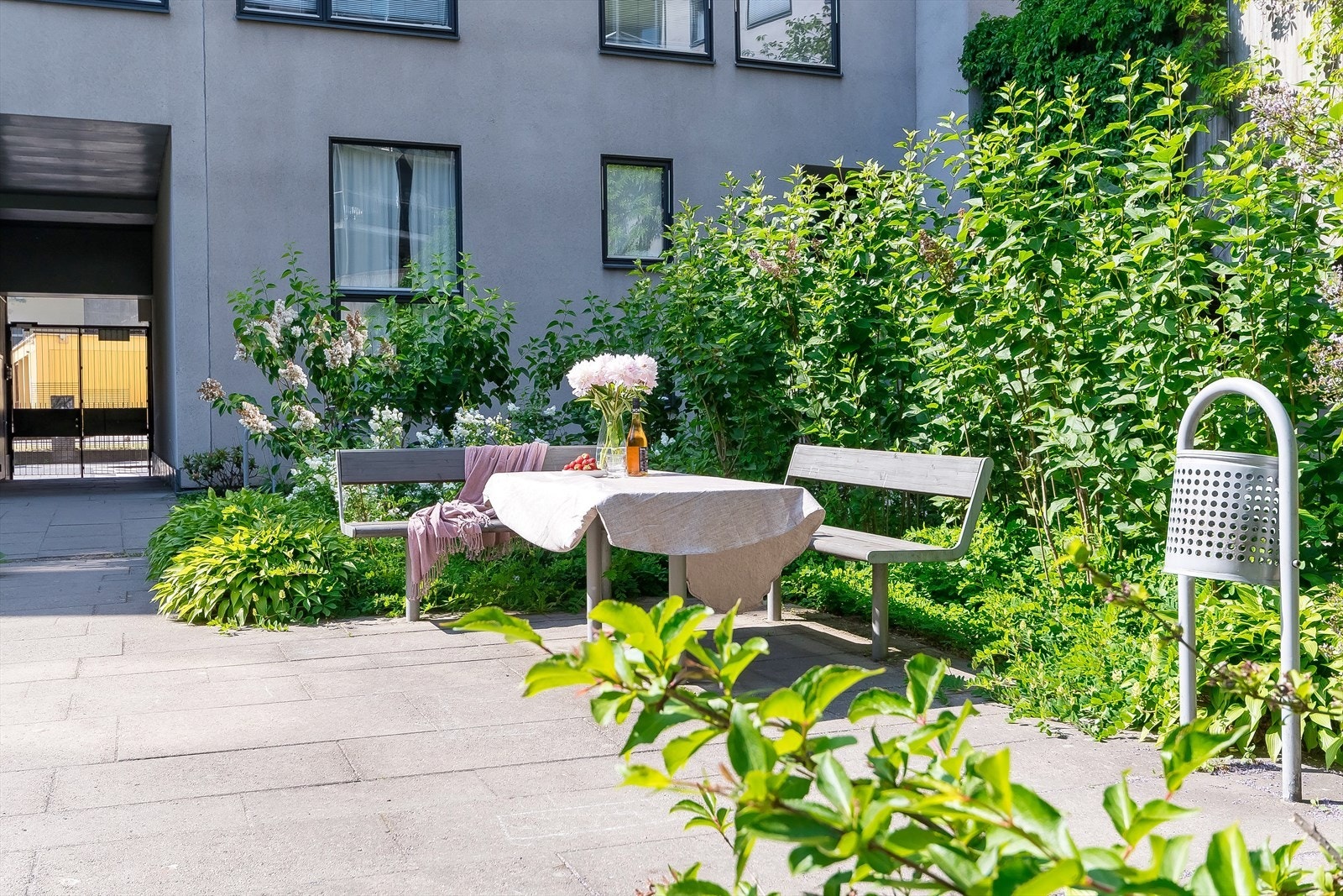 Felles gårdsrom. Galleribilde