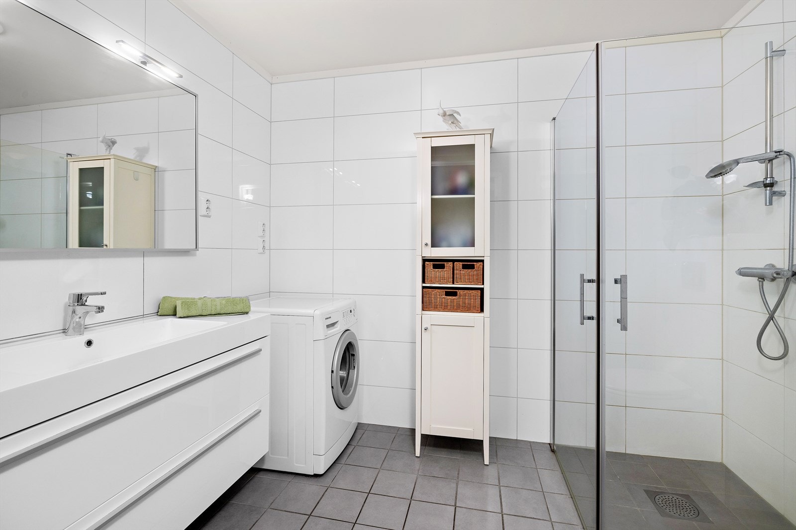 God gulv og veggplass på badet Galleribilde