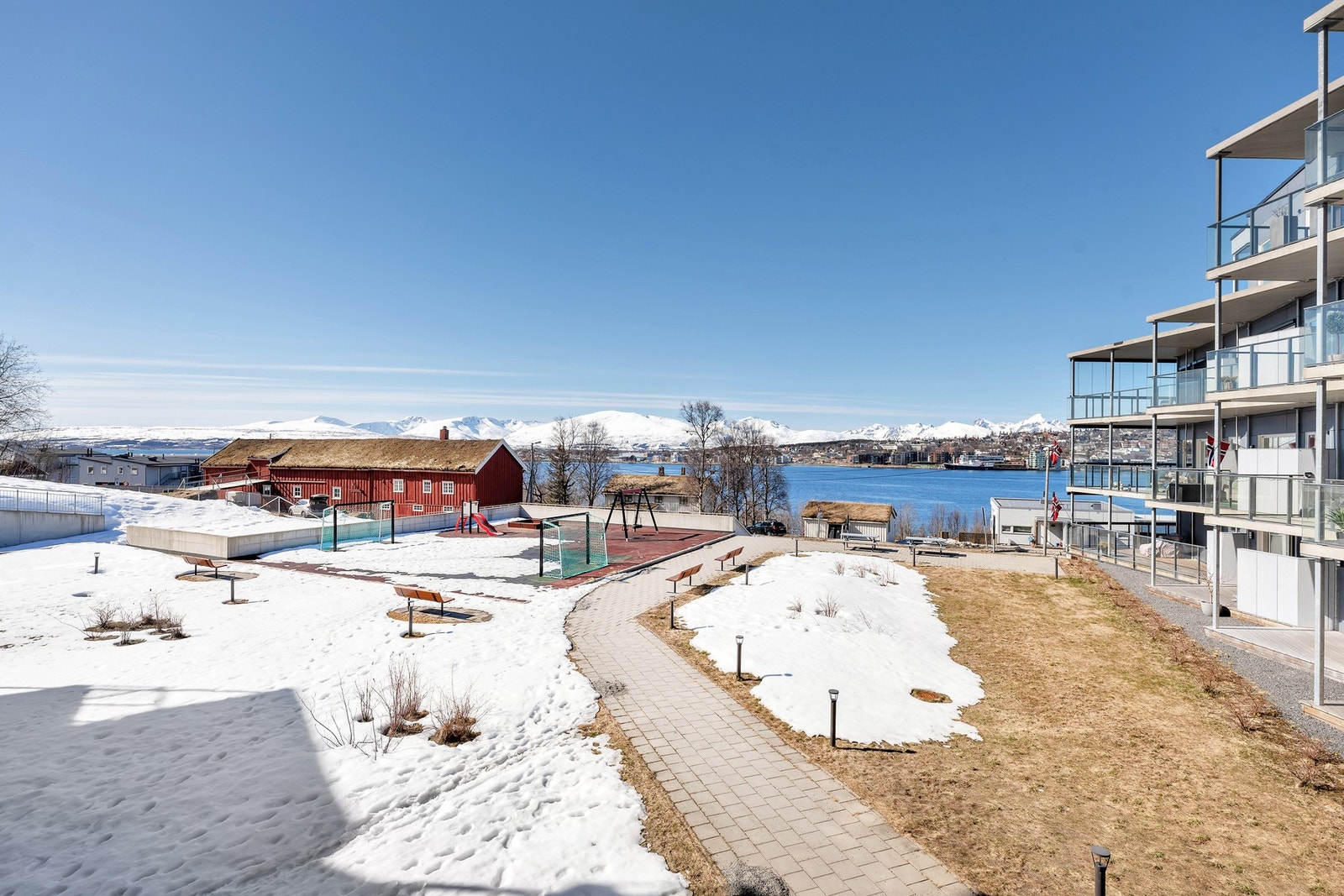 Utsikt. Galleribilde