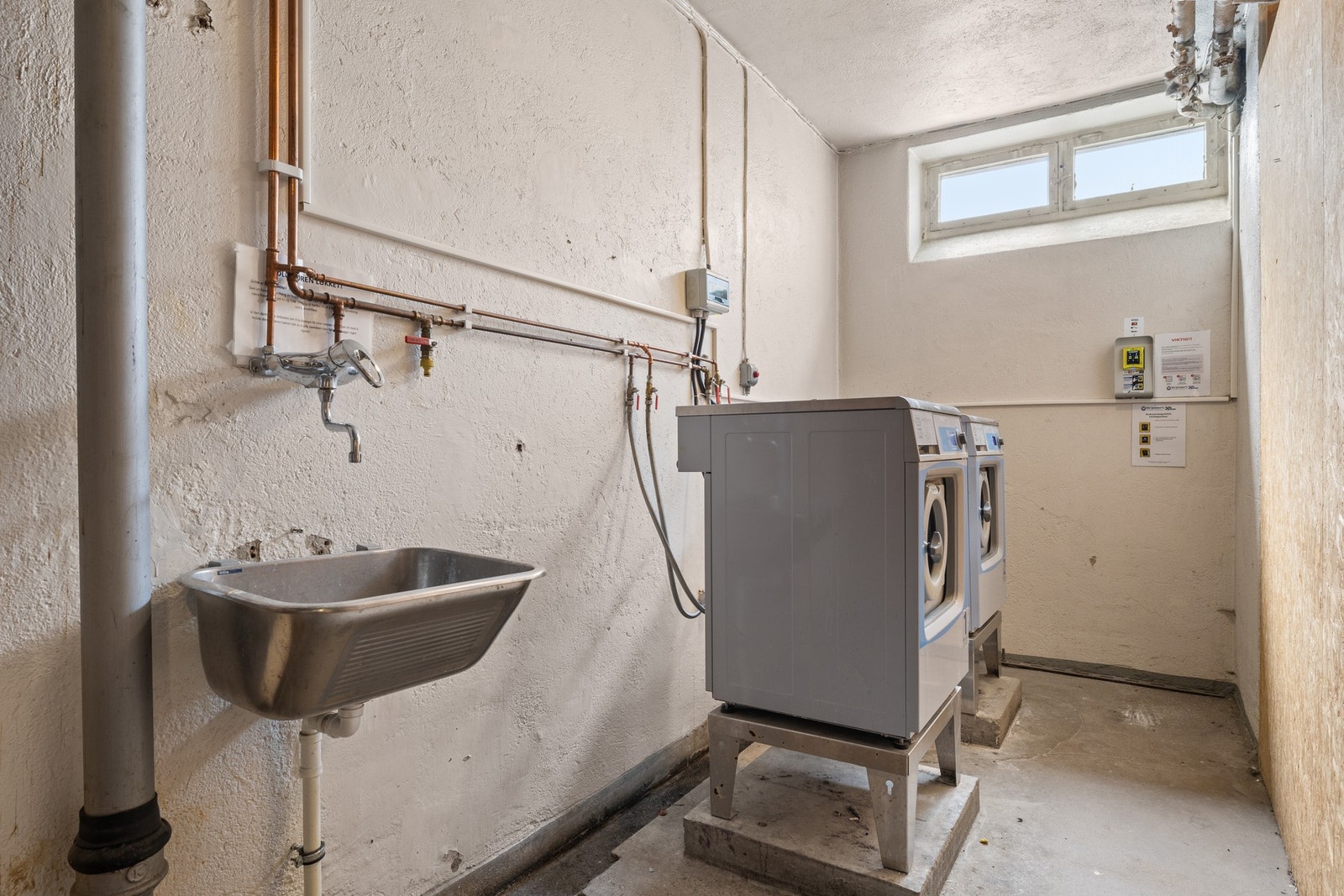 Det er tilgang på fellesvaskeri i borettslaget for større vaskejobber. Galleribilde