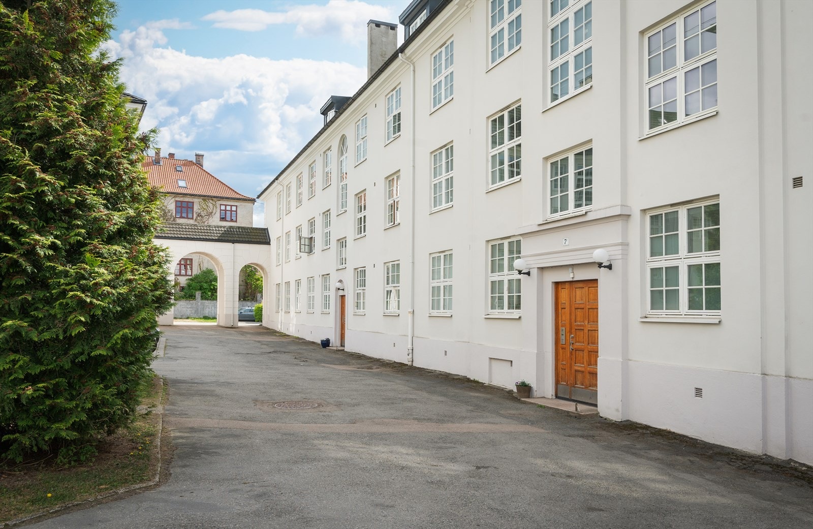 Inngangsparti Galleribilde