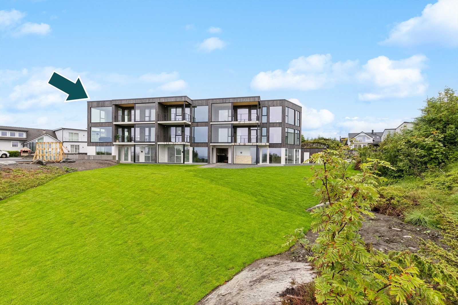 Leilighetsbygg med høy standard. Galleribilde