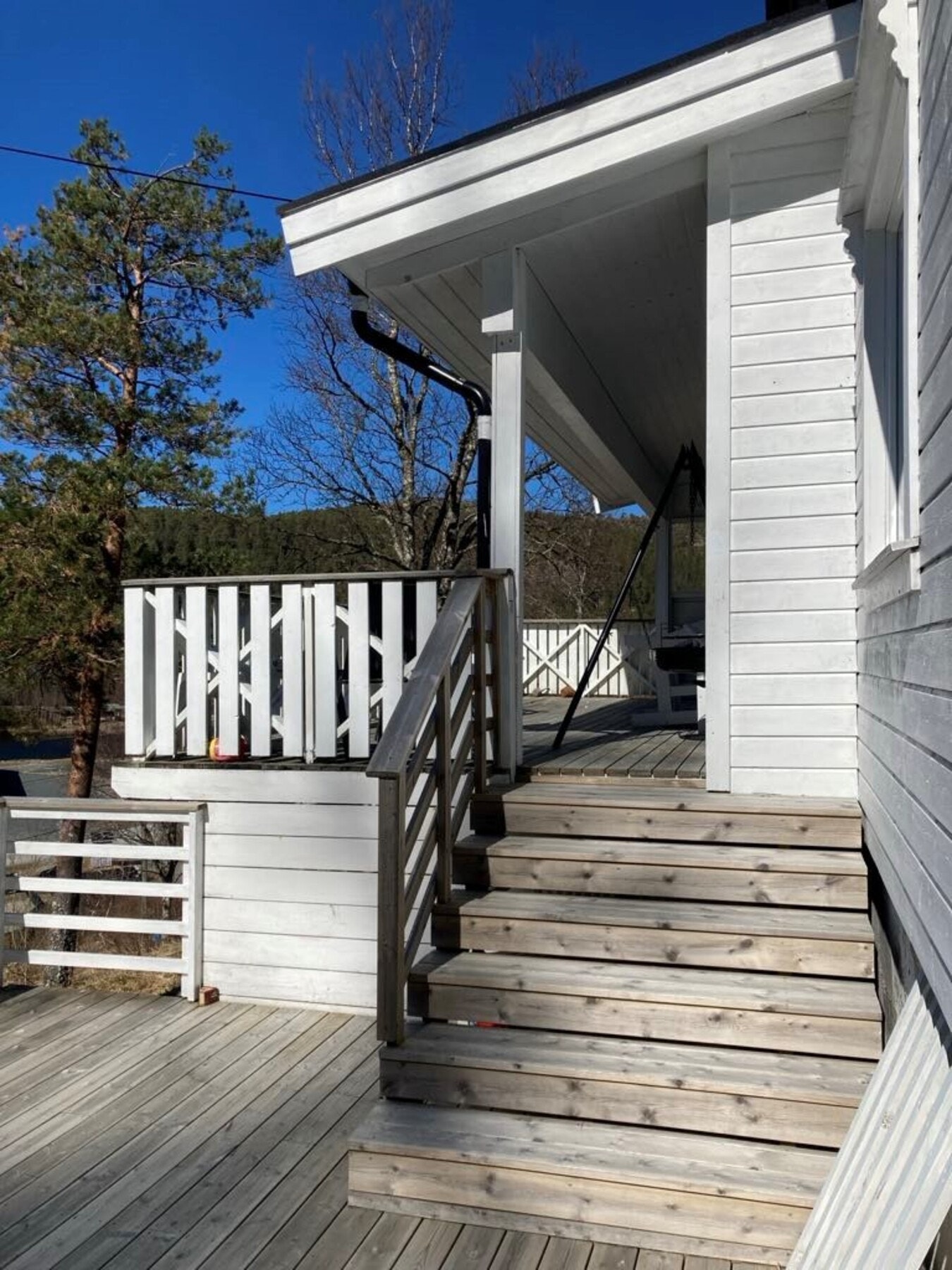 Pent oppbygd uteområde hvor man kan nyte solen! Galleribilde